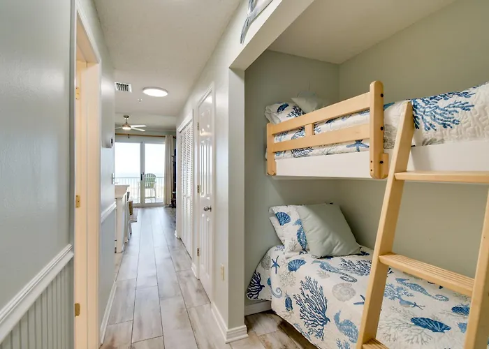 Walk To Beach: The Dunes W/ Perks! Holiday home